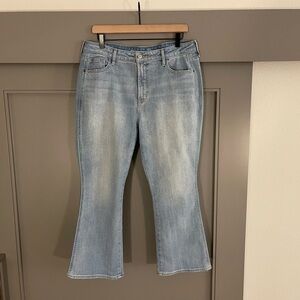 NWOT Cropped Flare Jeans